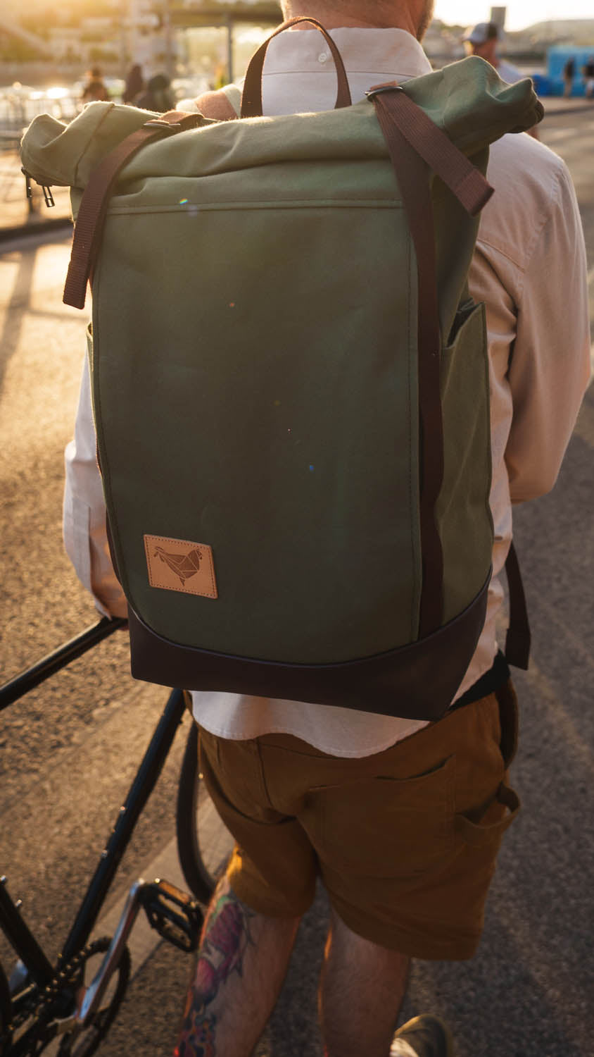 TITAN Olive