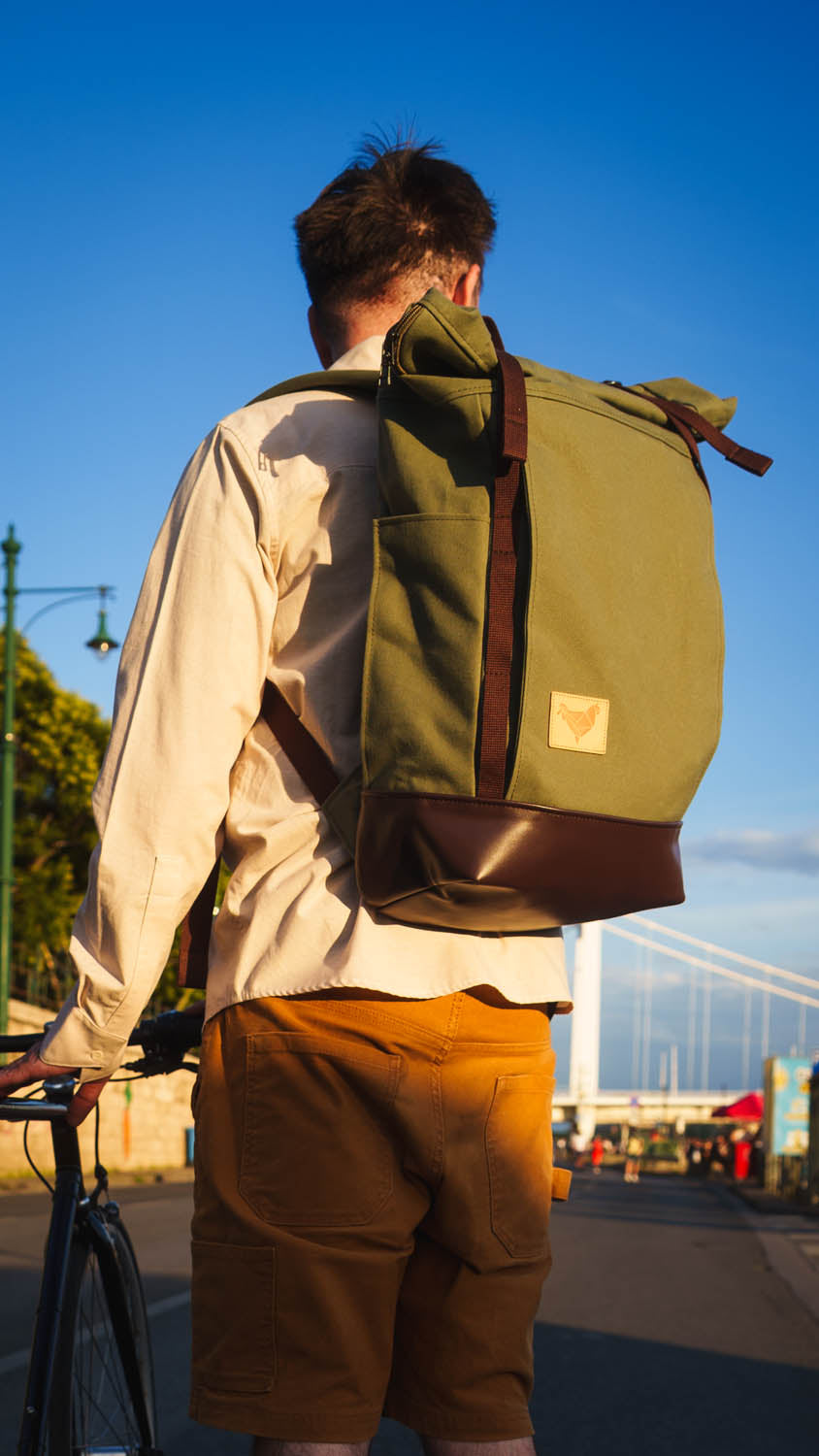 TITAN Olive